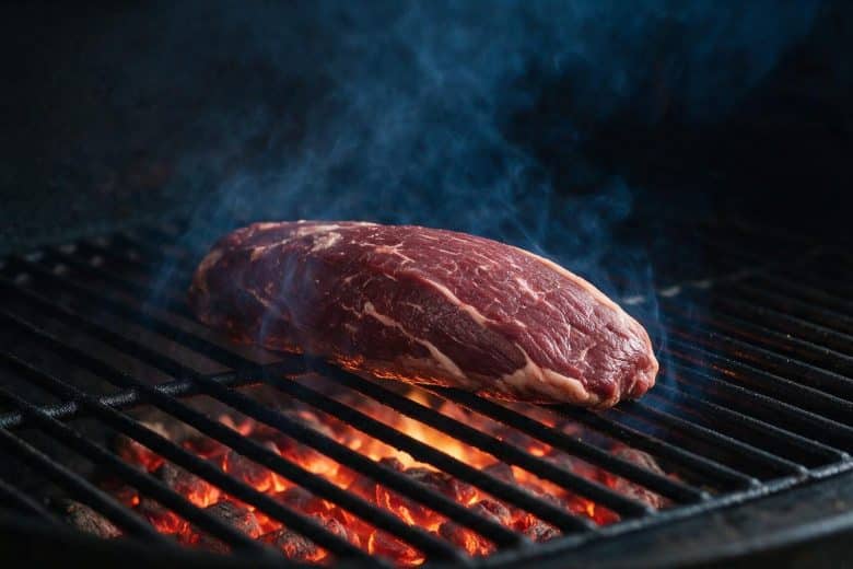How Long to Smoke a Beef Tenderloin: The Shape Explains What the Weight Can’t
