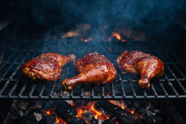 How Long to Smoke Chicken Leg Quarters: The Thigh Sets the Clock, Not the Drumstick